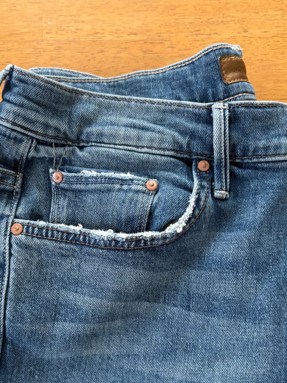 MOTHER The Insider Crop Step Fray Jeans - In Great Condition!